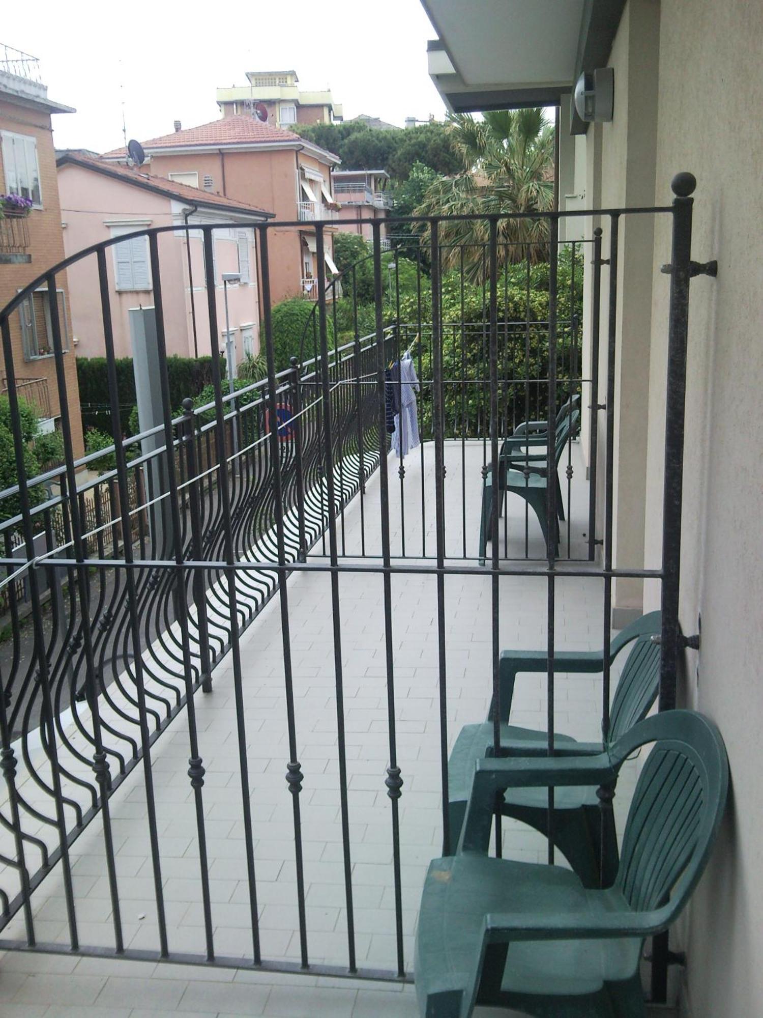 Hotel Trinidad Rimini Bagian luar foto